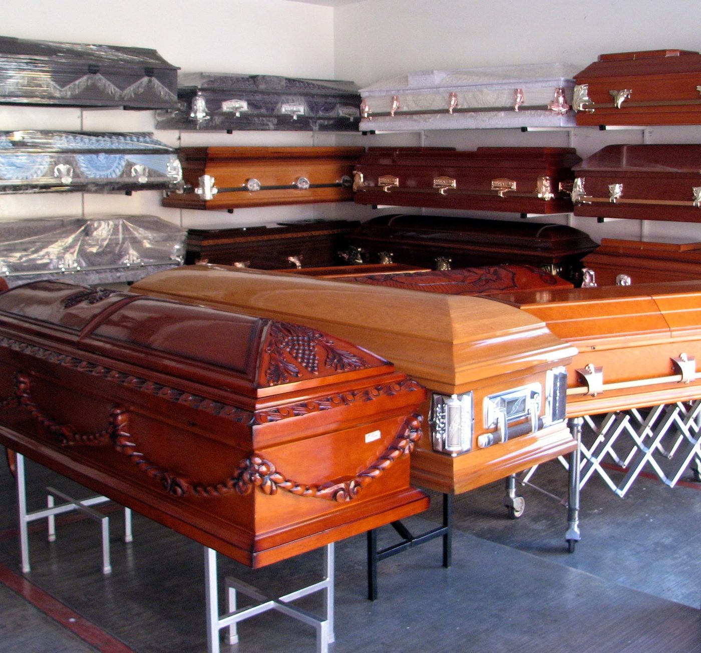 Showroom sicrie — gamă completă